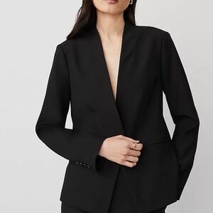 Ann Taylor NWT Black Bi-Stretch Cutaway Blazer Petite 8P